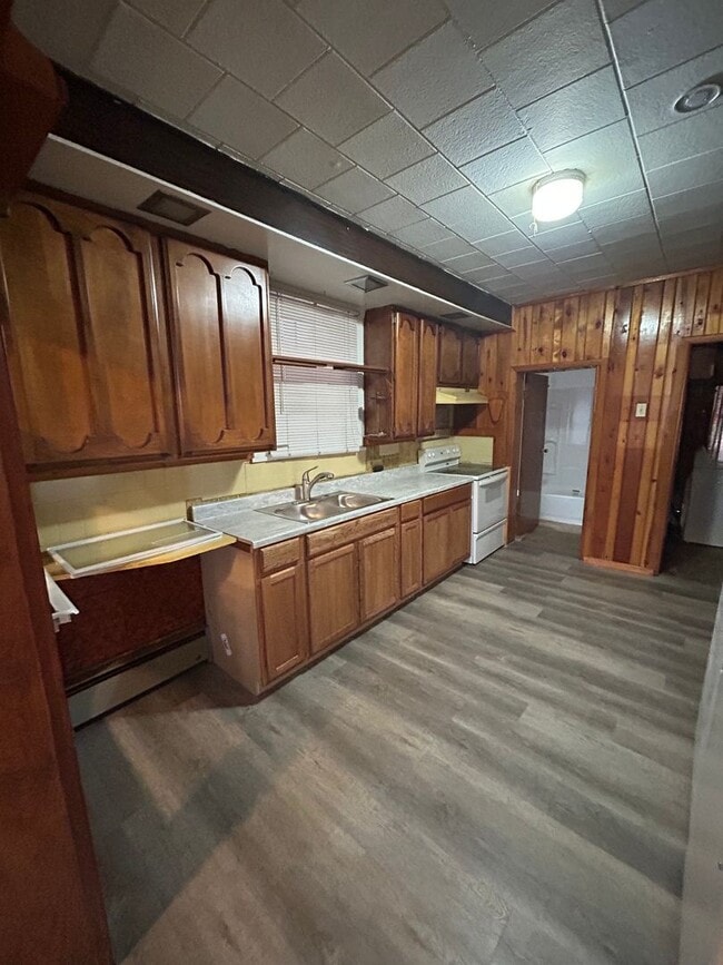 Building Photo - 818 Placer St