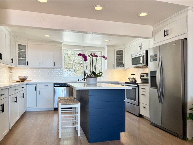 Building Photo - 28218 Rey De Copas Ln