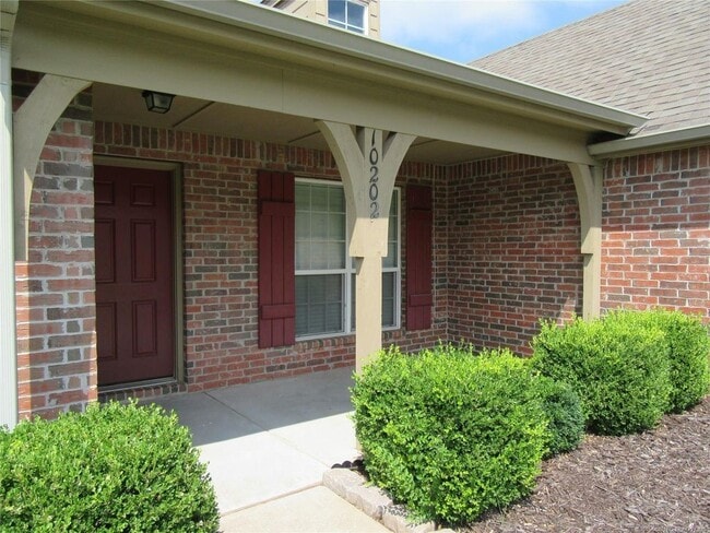 Building Photo - 4 Bed | 2 Bath in Owasso!