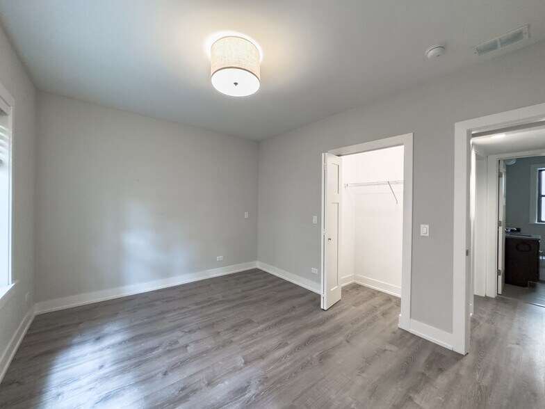 Building Photo - 1148 Maple Ave