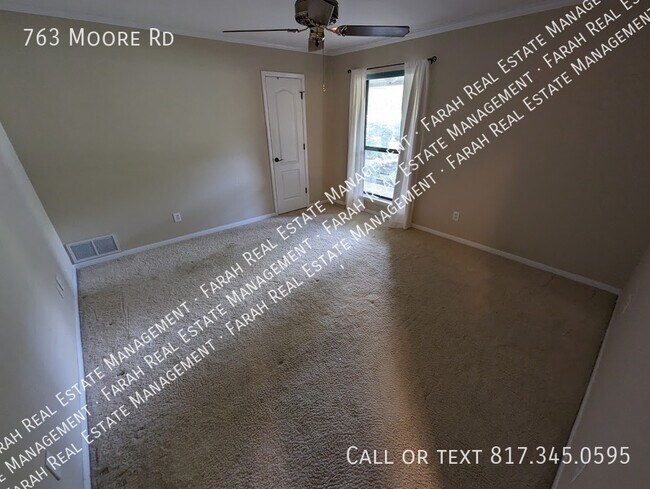 Building Photo - 763 Moore Rd