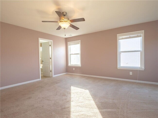 Building Photo - 4550 Farmstead Dr