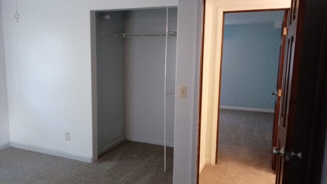 Building Photo - Amazing Country property!