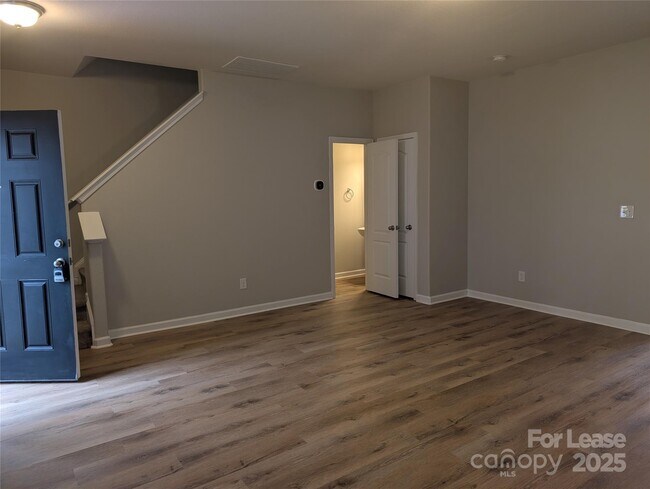 Building Photo - 8419 Candlenut Ln