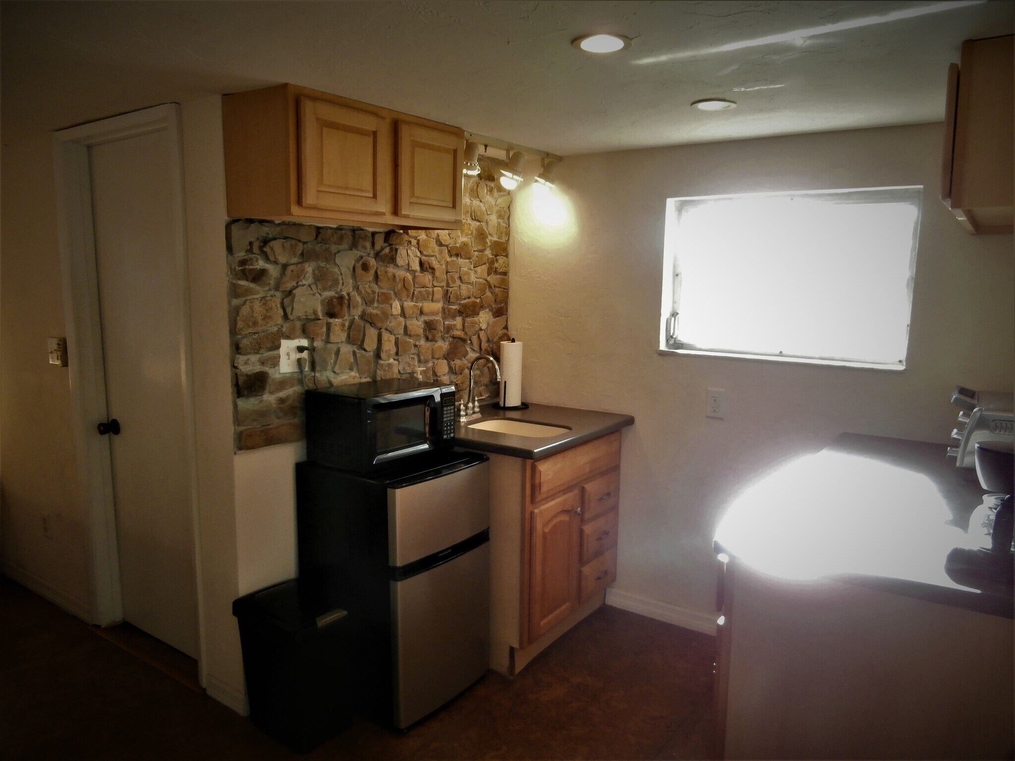 Building Photo - 300 Salem Ave NW