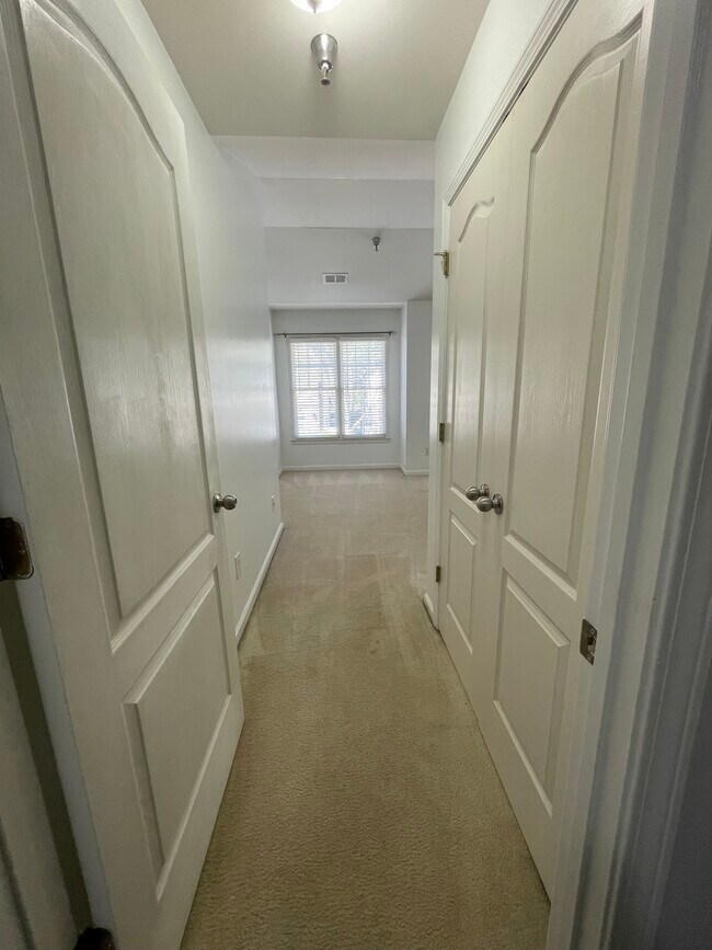 Building Photo - 1273 Harris Commons Pl