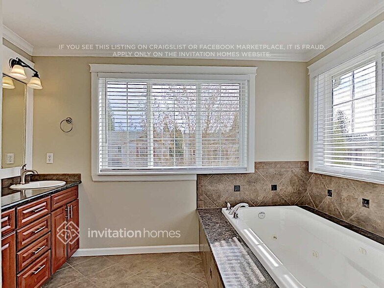 Building Photo - 11503 179th Ave Ct E