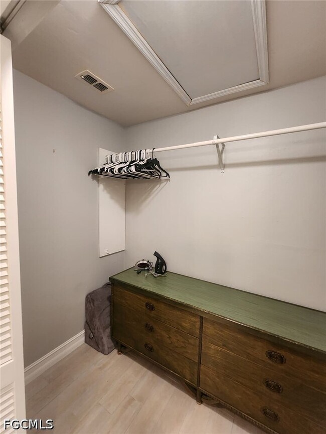 Building Photo - 5873 Wyldewood Lakes Ct