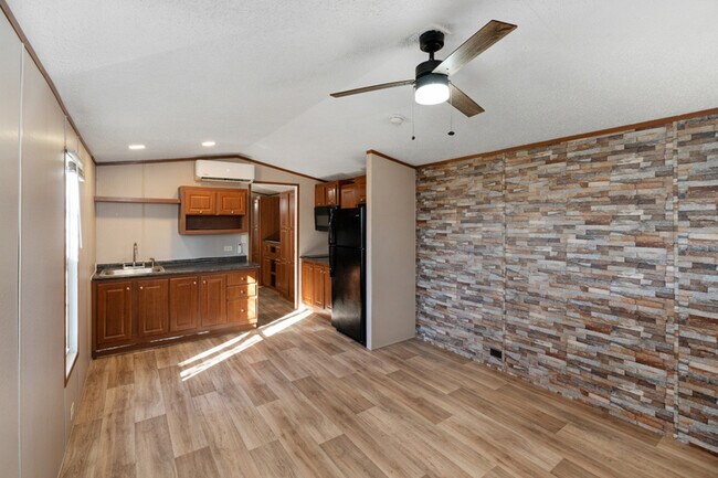 Building Photo - 720 Pritchett Ln