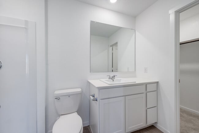 Building Photo - 3925 Pontchartrain Pkwy