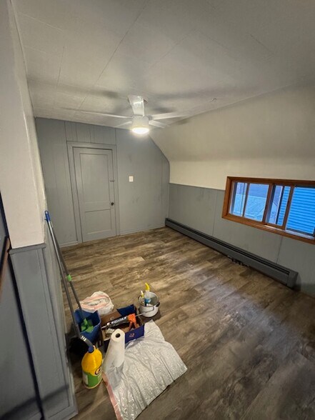 Building Photo - 109 Plymouth Ave