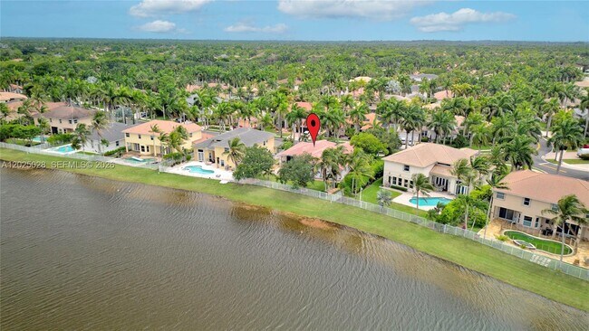 Building Photo - 950 Marina Dr
