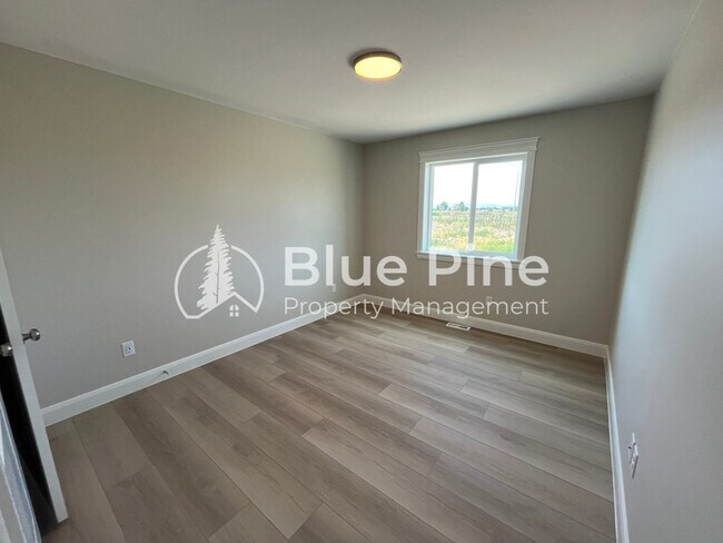 Building Photo - 6326 Ender Ln
