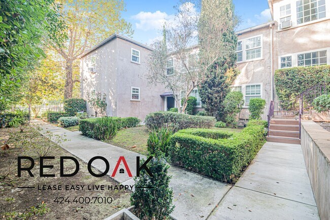 Building Photo - 240 N Van Ness Ave