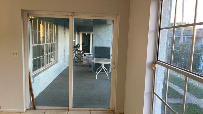 Building Photo - 5234 Curry Ford Rd