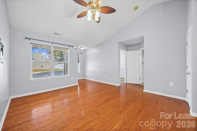Building Photo - 2052 Shady Pond Dr