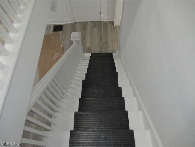 Building Photo - 378 Columbus St