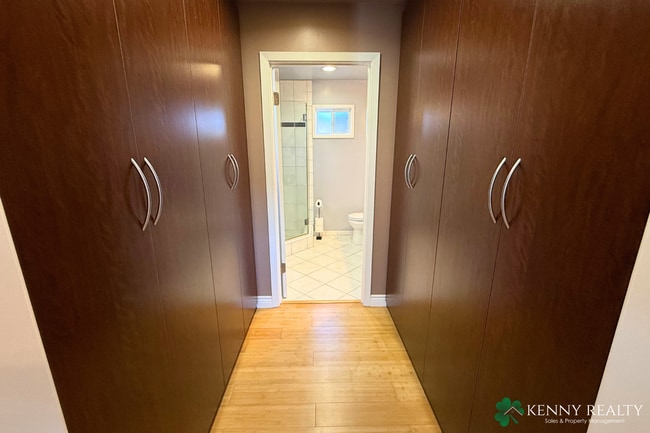 Building Photo - Beautifully Updated 3 Bedroom Home in South San Francisco