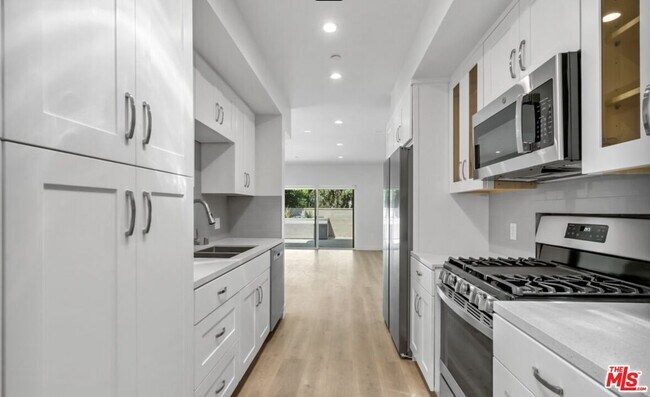Building Photo - 2336 Westwood Blvd