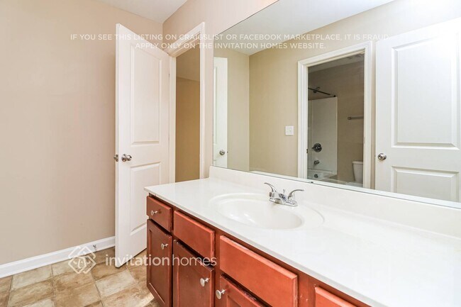 Building Photo - 702 Rock Hill Pkwy