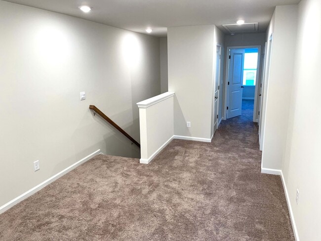 Building Photo - 1642 Villageside Ct