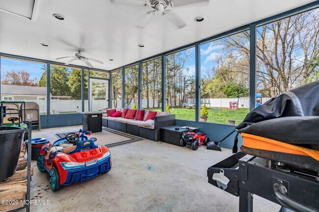 Building Photo - 22 Collingwood Rd