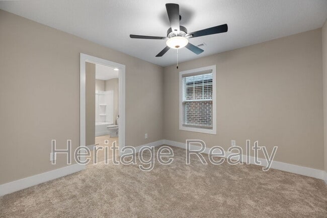 Building Photo - 7226 Sassafras Way