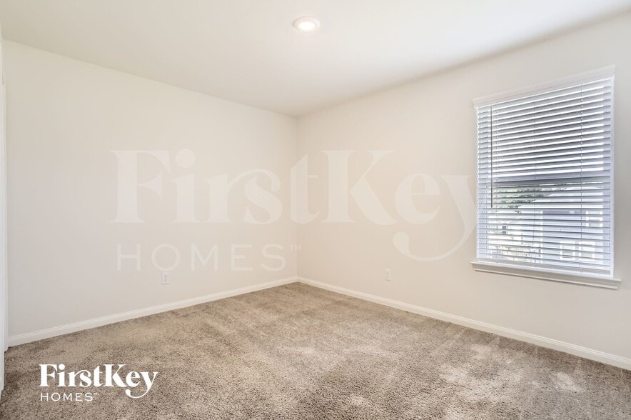 Building Photo - 26732 Frost Dr