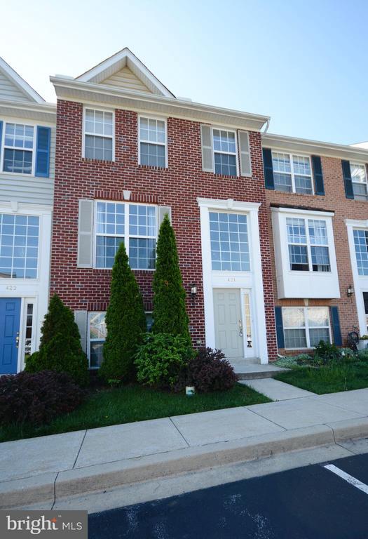 Building Photo - 421 Green Fern Cir