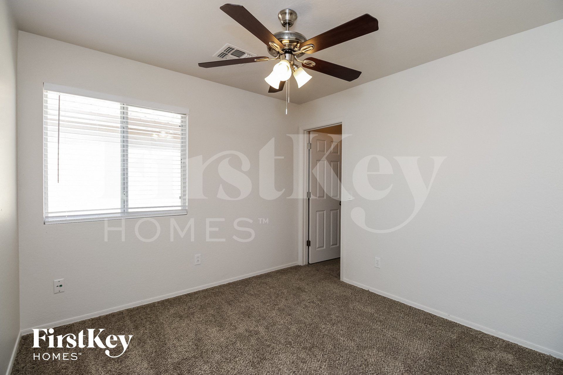 Building Photo - 31315 N Shale Dr