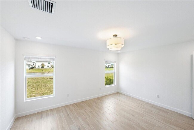 Building Photo - 6331 Windwood Wy