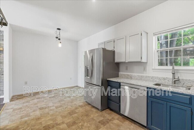 Building Photo - 522 Breckinridge Square SE