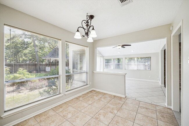 Building Photo - 1903 Foxtail Pl