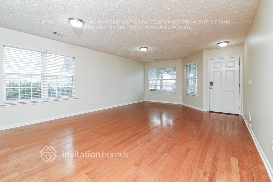 Building Photo - 214 Weatherstone Pointe Dr