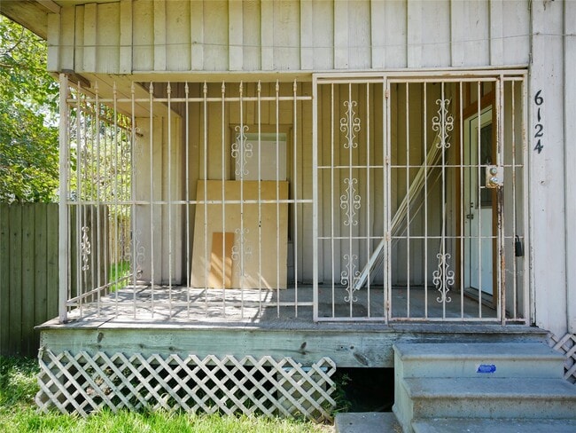 Building Photo - 6124 Goforth St
