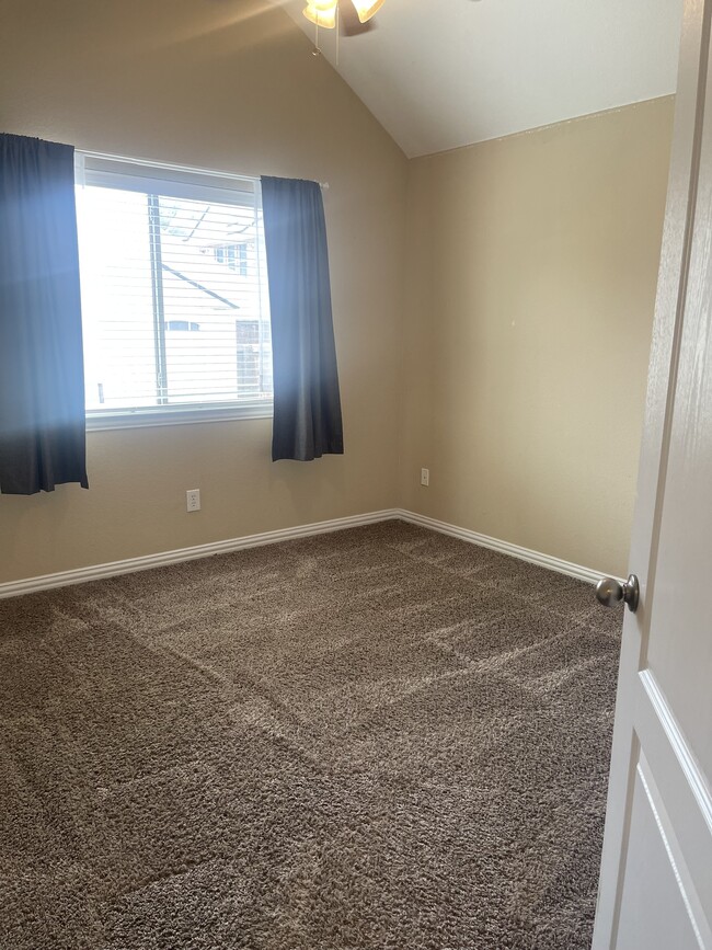Building Photo - 9317 Jerico Dr