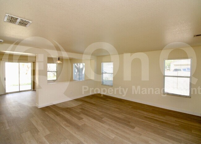 Building Photo - 1339 W Camino Mesa Sonorense