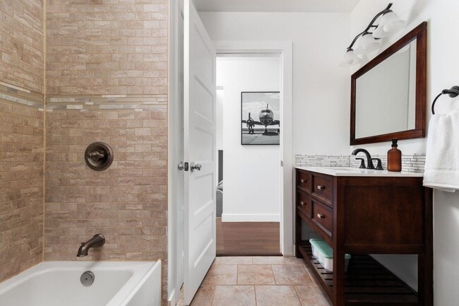 Building Photo - 21854 Golf Dr