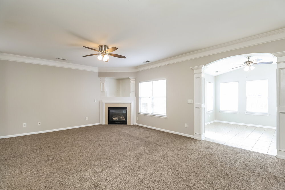 Building Photo - 620 Wrayhill Dr