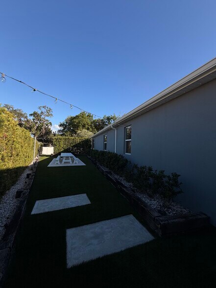 Building Photo - 4452 Seven Canyons Dr