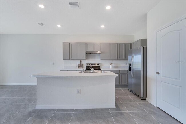 Building Photo - 2266 Tay Wes Dr