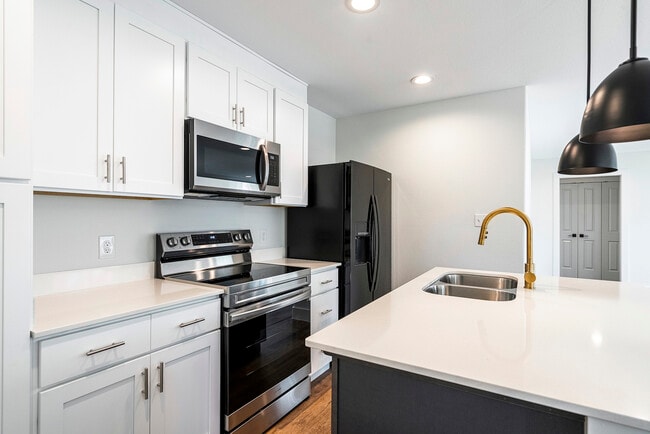 Building Photo - 1521 S Rusk Ave