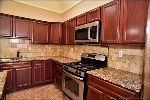 Building Photo - 3 bedroom in El Paso TX 79912
