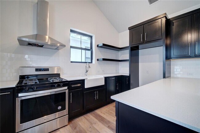 Building Photo - 4312 Tilley St