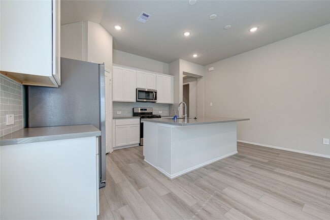 Building Photo - 9515 Sierra Crst Ln