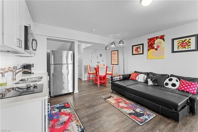 Building Photo - 115 Grandview Dr