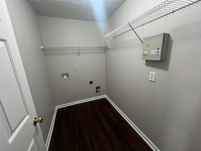 Building Photo - 1034 Brighton Cove Trail