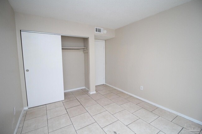 Building Photo - 7806 Calahan Pl