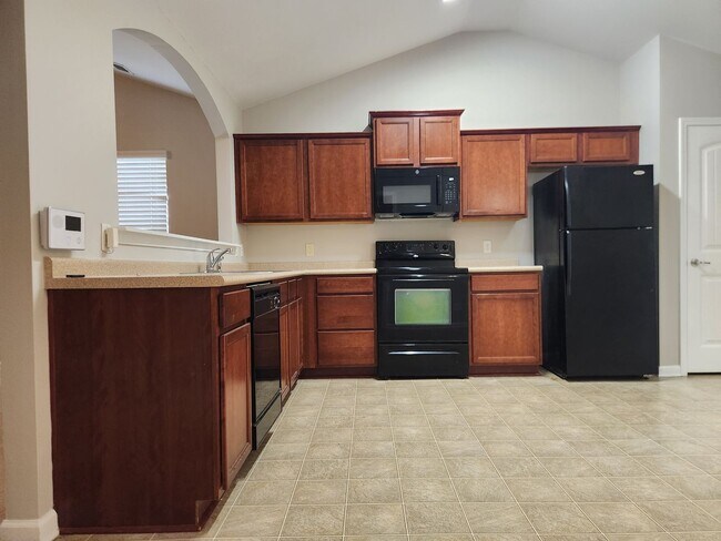 Building Photo - Charming 3 Bedroom 2 Bathroom home in Berwick!