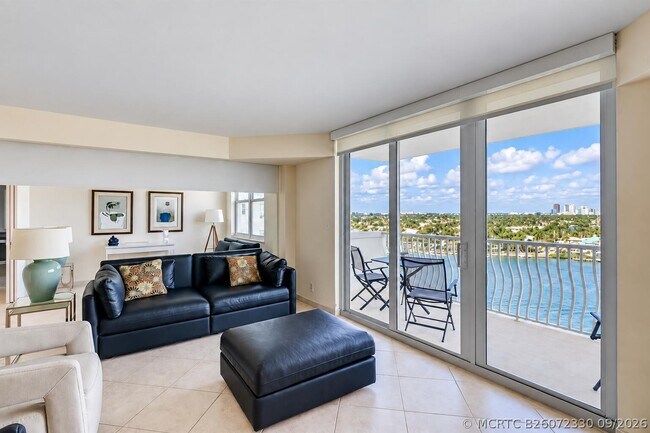 Building Photo - 1 Las Olas Cir
